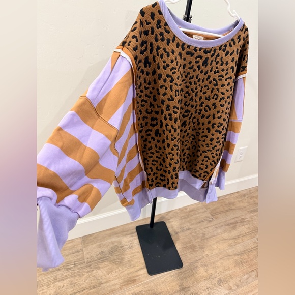 BiBi NWOT Leopard Print Colorblock Sweatshirt Top Oversized - Picture 3 of 7